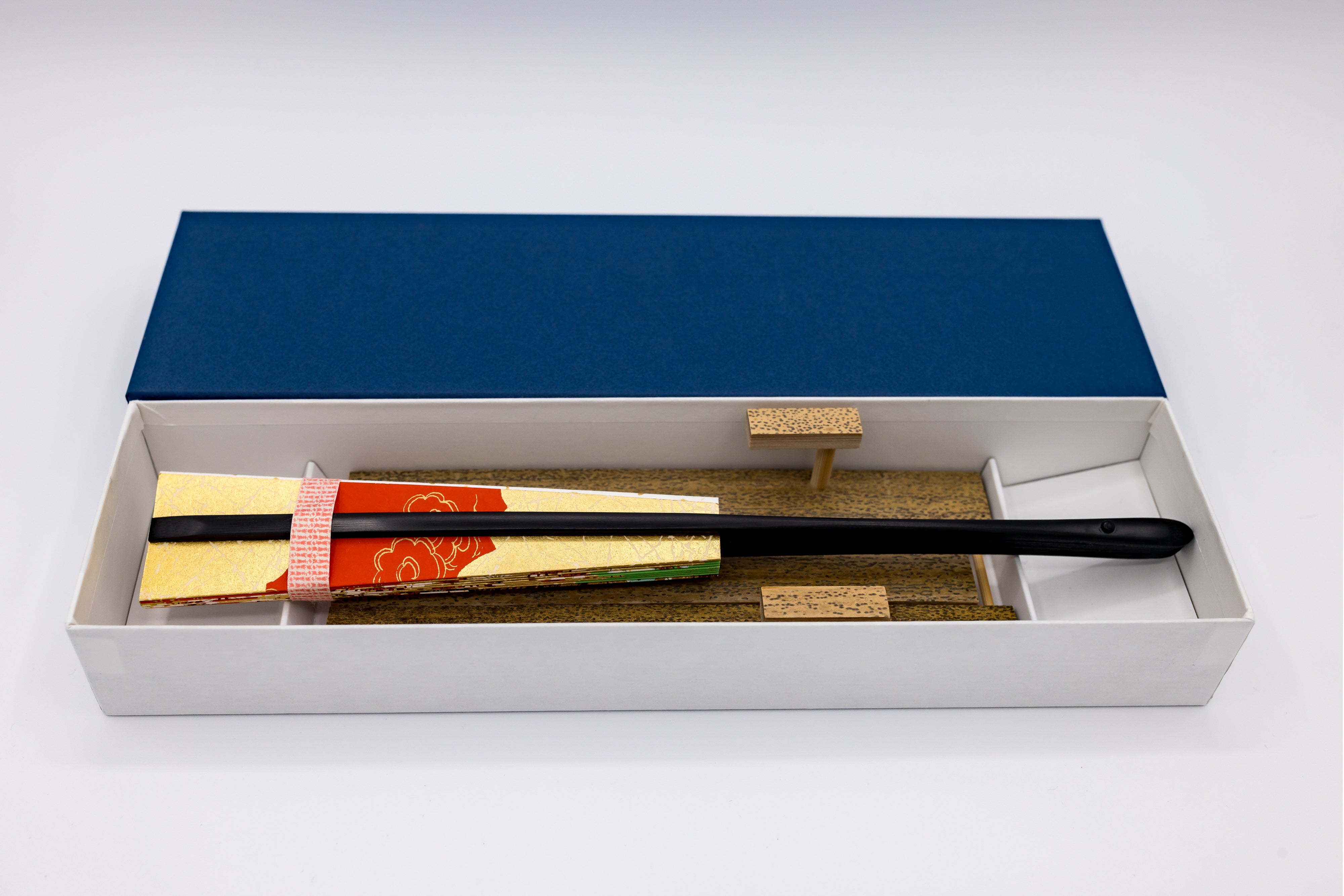 竜宮舞をんな 2Way俎板帯『明舞扇孔雀羽華円帯』 飾り京扇子 舞扇子タイプ 桜 椿 Xe105 - itotsune